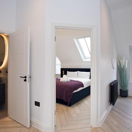 Ultra Stylish Apt Set In An Affluent Location 浦耳 外观 照片