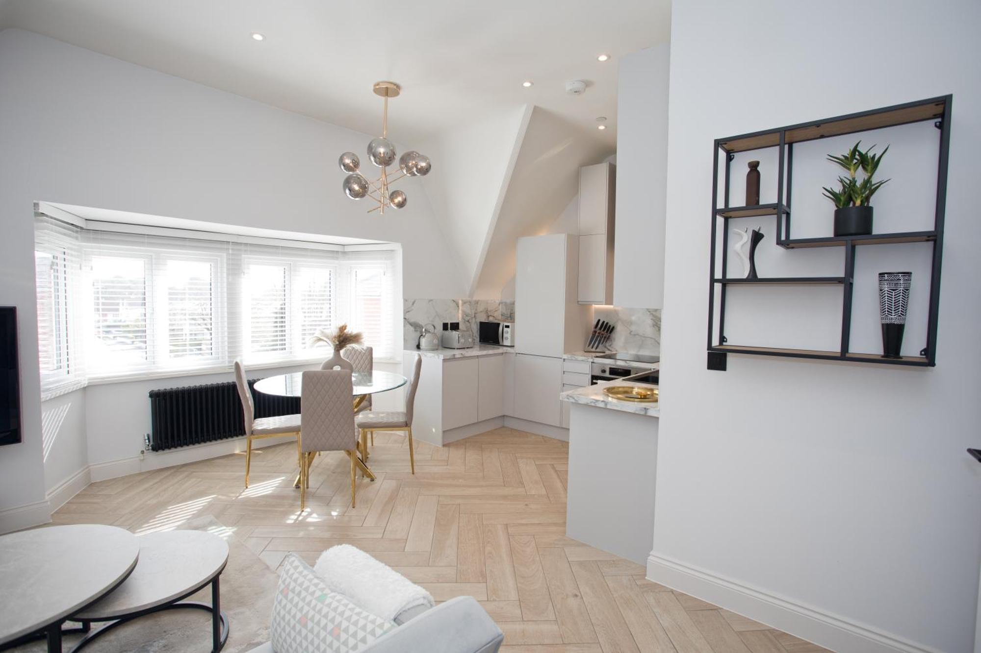 Ultra Stylish Apt Set In An Affluent Location 浦耳 外观 照片